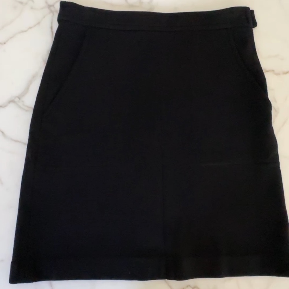 DKNY wool skirt with pockets